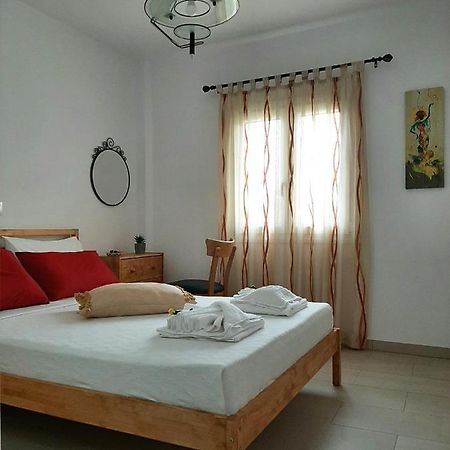 Quiet, Colourful Home In Cyclades Adiata Εξωτερικό φωτογραφία